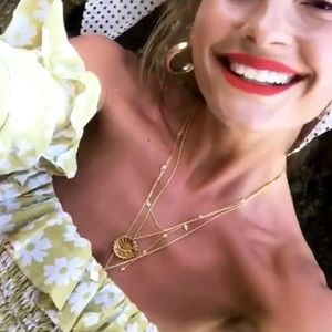 Meet your Posher, Lemon